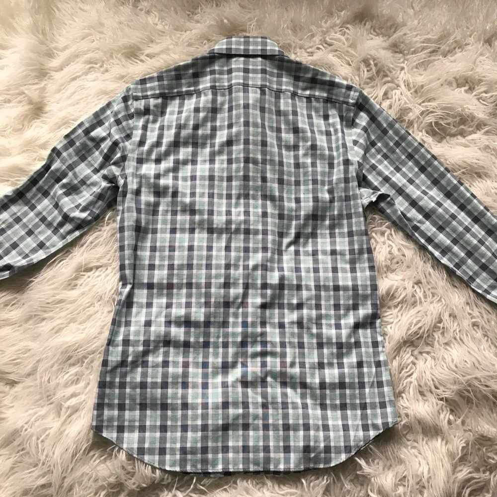 BANANA REPUBLIC SLIM FIT BUTTON DOWN PLAID‎ SHIRT